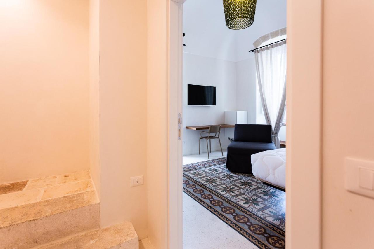Viasarnelli72 Hotel Polignano a Mare Bagian luar foto